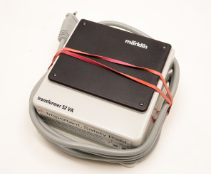 Märklin 6002 – Transformator 230V, Leistung 52 VA 