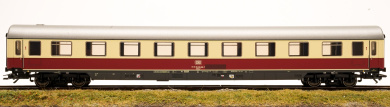 Märklin 43862 – 1. Klasse IC Abteilwagen Avümz 111 der DB 