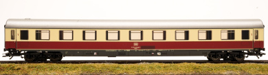 Märklin 43863 – 1. Klasse IC Abteilwagen Avümz 111 der DB 