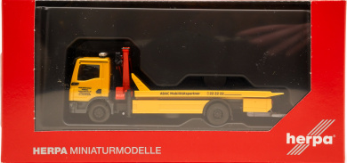 Herpa 318679 (1:87) – MAN TGM Plateau-Abschleppfahrzeug mit Kran ADAC/Auto Groth 