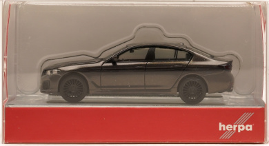 Herpa 430951-002 (1:87) – BMW Alpina B5 Limousine, champagner quarz metallic 