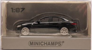 Minichamps 870 120106 (1:87) – Alfa Romeo Giulia Quadrifoglio schwarz 2017 