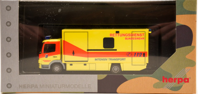 Herpa 747097 (1:87) – Mercedes-Benz Atego 2008 Koffer-LKW Bundeswehrkrankenhaus 