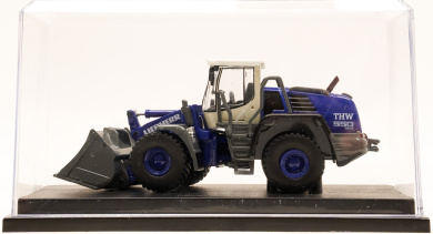 Schuco 25972 (1:87) – Liedherr-Tractor Radlader 550 2Plus2 THW 2011 