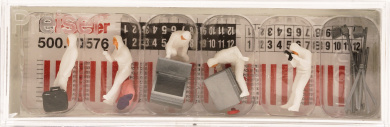 Preiser 10576 (1:87) – Kriminalbeamte Spurensicherung mit Zubehör 