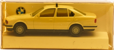 Herpa 9417446 (1:87) – BMW 525i (E34) Taxi (BMW-Werbemodell) 