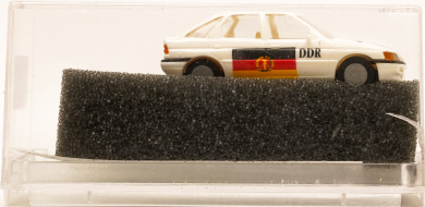 Revell-Praline 5799 (1:87) – Ford Escord Wiedervereinigung 3. Oktober 1990 