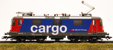 Märklin 37340 – Elektrolok Re 4/4 II 421 der SBB Cargo, digital (mfx+MM/DCC) & Sound 