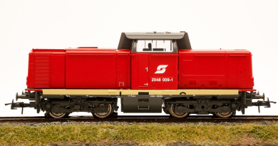 Roco 58561 (AC) – Mehrzweck-Diesellok Reihe 2048 (V100) der ÖBB, digital (DCC/MM) & Zimo Sound 
