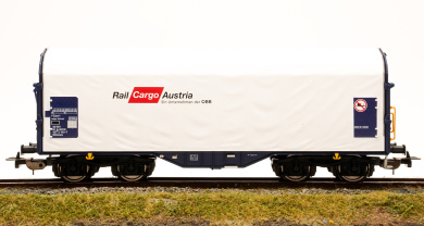 Piko 24617 (AC) – Schiebeplanenwagen Shimmns der Rail Cargo Austria 