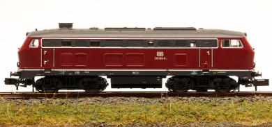 Minitrix 16210 – Diesellok BR 210 der DB, digital (DCC/Sx) & Sound 