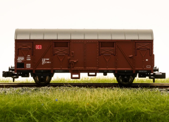 Minitrix – Gedeckter Güterwagen GS der DB 
