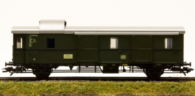 Märklin 4315 – Donnerbüchse-Einheits-Gepäckwagen Pwi der DB 