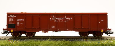 Roco 76722 (AC) – Offener Güterwagen Eaos -Järnmalmer- der SJ, Ladung Holzspäne 