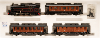 Märklin 28703 – 4-tlg. Historischer Personenzug der SJ mit BR Sa, Innenbeleuchtung  