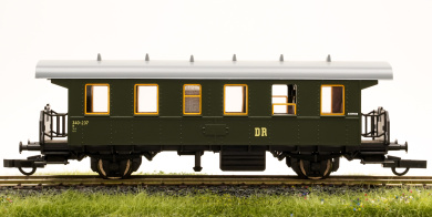 Roco 44227 (AC) – 2. Klasse Nahverkehrswagen Bi der (D)DR 