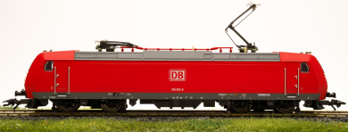 Märklin 36850 – Mehrzweck-Elektrolok BR 185 der DB AG, digital (MM) 