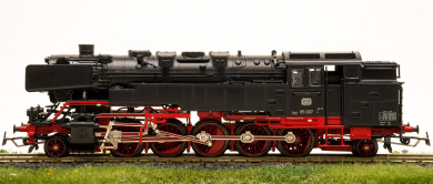 Märklin 3709 – Tenderdampflok BR 85 der DB, digital  (MM) & Telex-Kupplungen 