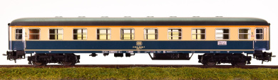 Märklin 4111 – 1. Klasse Schnellzugwagen Aüm 203 der DB 