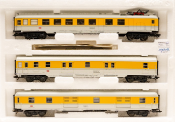 Märklin 42996 – 3-teiliges Bahndienstwagen-Set der DB AG, digital (MM) & Innenbeleuchtung & Techniker 