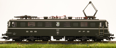 Märklin 39365 – Mehrzweck-Elektrolok Serie Ae 6/6 der SBB, digital (mfx+/MM/DCC) & Sound 