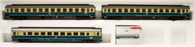 Märklin 43306 – 3-teiliges IC-Schnellzugwagen-Set -IC 690 Hohenstaufen- der DB 