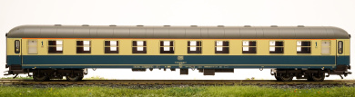 Märklin 43912 – 1. Klasse Schnellzug-Abteilwagen Am 230.0 der DB 