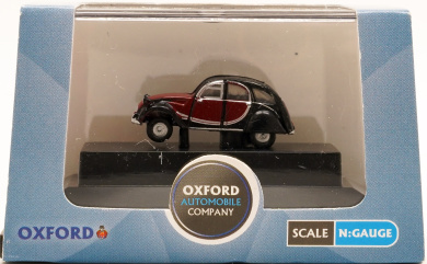 Oxford NCT001 (N) – Citroen 2CV, Charleston, Maroon / Black 