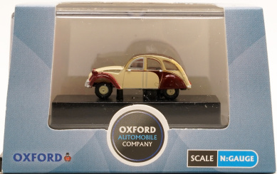 Oxford NCT005 (N) – Citroen 2CV, Plum/Custard 