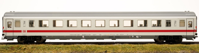 Märklin 43766 – 2. Klasse IC-Großraumwagen Bpmbz 295.6 der DB AG, Innenbeleuchtung 