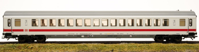 Märklin 43775 – 1. Klasse IC-Großraumwagen Apmz 125.3 der DB AG, Innenbeleuchtung 