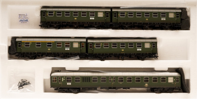 Trix 23389 – 3-teiliges Personenwagen-Set der DB, digital (mfx/MM/DCC) & Sound & Innenbeleuchtung  