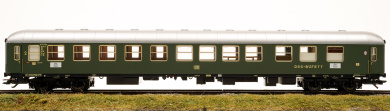 Märklin 43940 – 2. Klasse Halbspeisewagen Brbu4üm der DB 