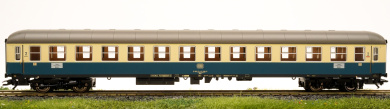 Märklin 43921 – 2. Klasse Schnellzug Abteilwagen Büm 234 der DB 