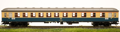 Trix 23417 – 2. Klasse Schnellzug-Abteilwagen ABm 225 der DB 