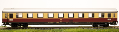 Trix 23477-02 – 1. Klasse TEE-Großraumwagen Avümh 111 -Roland- der DB 
