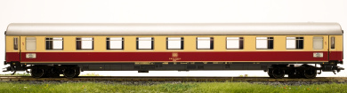 Trix 23425 – 1. Klasse TEE-Abteilwagen Avümz 111 -Rheinpfeil- der DB, Zugschlussbeleuchtung 