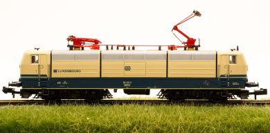 Roco 23419 (N) – Zweisystem Elektrolok BR 181 der DB, digital (DCC) 