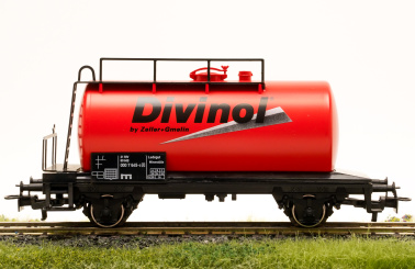 Märklin 94118 – Mineralöl-Kesselwagen Divinol der DB 