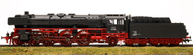 Märklin 39760 – Schlepptender-Dampflok BR 01.10 der DB, digital (mfx+/MM/DCC) & Sound & Rauch 