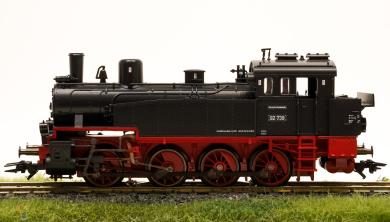 Märklin 39924 – Tender-Dampflok BR 92 der DB, digital (mfx+/MM/DCC) & Sound 