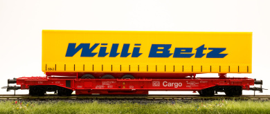 Roco 47006 – Einheitstaschenwagen Sdkms der DB Cargo, Willi Betz Auflieger 