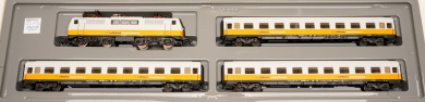 Märklin 2867 – 4-tlg. Lufthansa Airport-Express mit BR 111 der DB, digital (MM) 