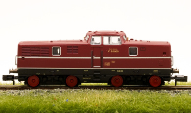 Minitrix 16801 – Diesellok BR V80 der DB, digital (DCC/mfx) & Sound 