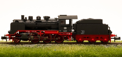 Fleischmann 714283 (N) – Schlepptender-Dampflok BR24 der DB, digital (DCC/MM)  