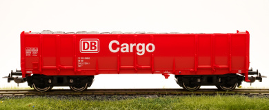 Piko 98553A1 – Hochbordwagen Eas 073 der DB Cargo, Ladung Drahtrollen 