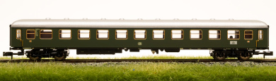Minitrix 15795 (N) – 2. Klasse Liegewagen Bc4üm-62 der DB 