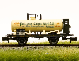Minitrix 15363 – Kesselwagen mit Bremserhaus -Presshefen- und Spiritus-Fabrik A.G. Nürnberg- eingestellt bei der K.Bay.Sts.B 