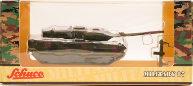 Schuco 452623800 (1:87) – Leopard 2A6 Bundeswehr, flecktarn 