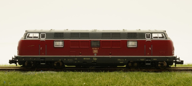 Fleischmann 725000 (N) – Diesellok BR 221 der DB 